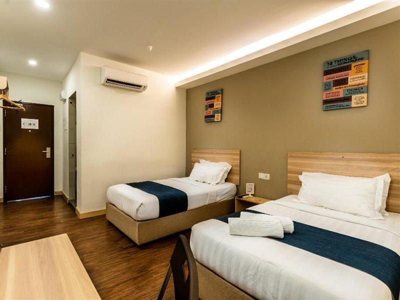 1 Orange Hotel Sungai Buloh Exteriör bild