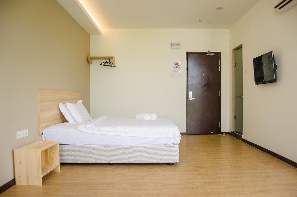 1 Orange Hotel Sungai Buloh Exteriör bild