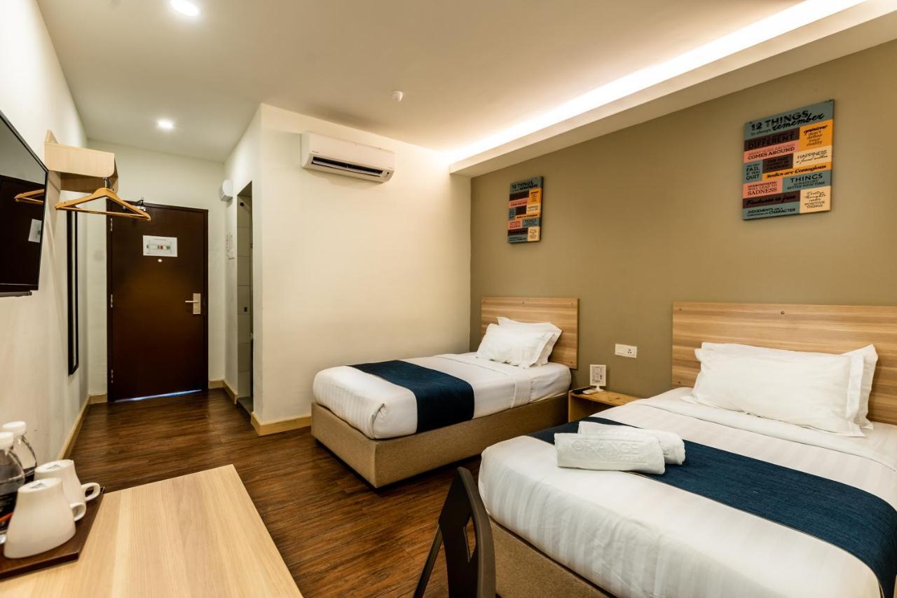 1 Orange Hotel Sungai Buloh Exteriör bild
